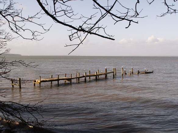 06 Broken-Pier-at-Binstead-taken-from-the-woods