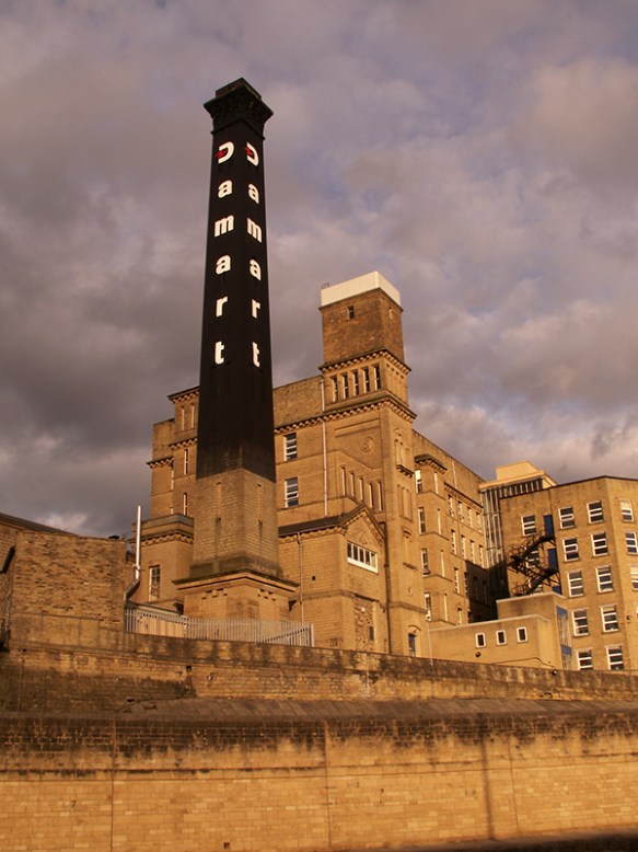 KONICA MINOLTA DIGITAL CAMERA